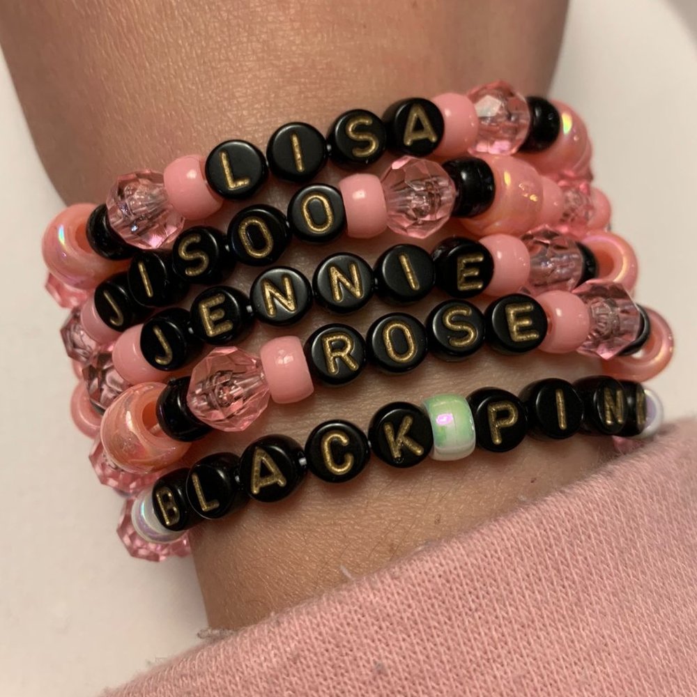 BLACKPINK beaded bracelet set (5)